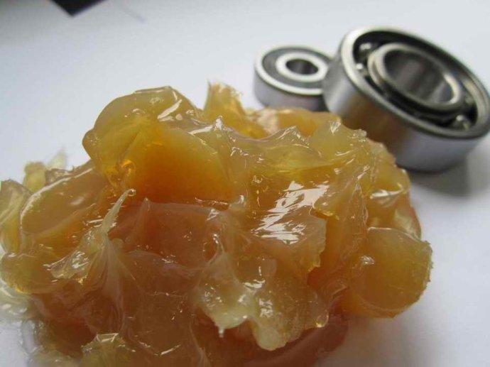 導(dǎo)致軸承潤滑脂漏失的原因有哪些？